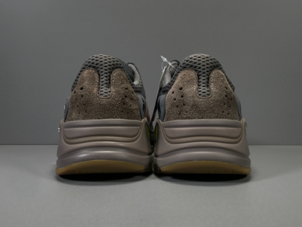 Yeezy Boost 700 ‘Mauve’ - Image 7
