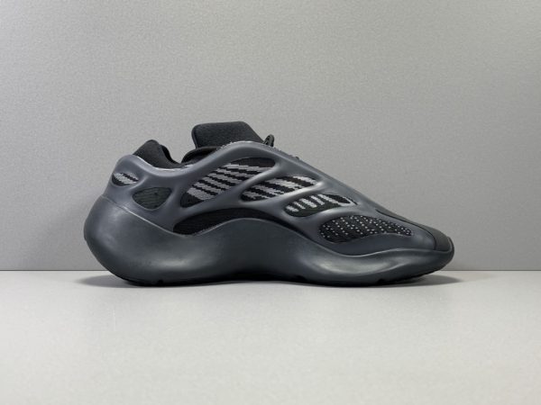 Yeezy 700 V3 ‘Alvah’ - Image 6
