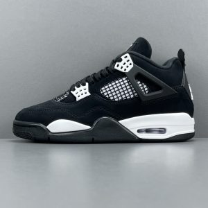 Air Jordan 4 Retro “White Thunder”