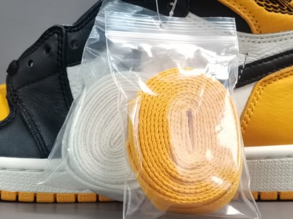 Air Jordan 1 High OG “Yellow Toe” Retro Casual Basketball Shoes - Image 5