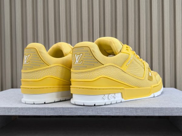 Trainer - Image 5