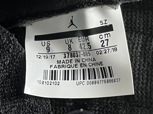Air Jordan 11 retro cap and gown - Image 16