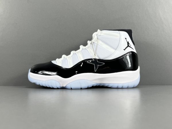 Air Jordan 11 Concord （2018) - Image 2