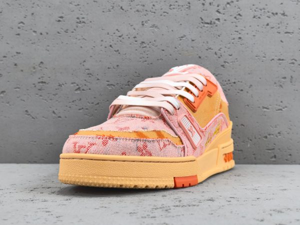 Trainer - Image 3