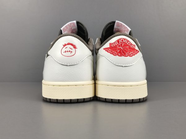 Travis Scott  x Air Jordan 1 Low OG ＂Reverse Mocha ＂ - Image 17