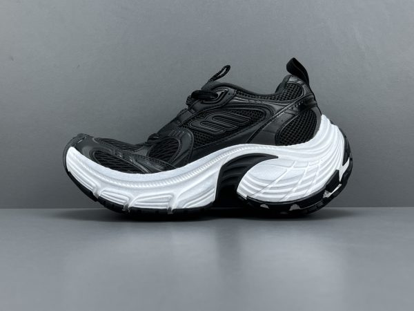 10XL - Image 2