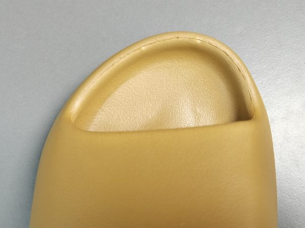 Adidas  originals  Yeezy Slide  ＂Ochre＂ - Image 7