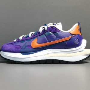 Sacai x NK VaporWaffle ＂Dark leis＂