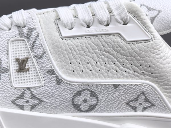 Trainer - Image 12