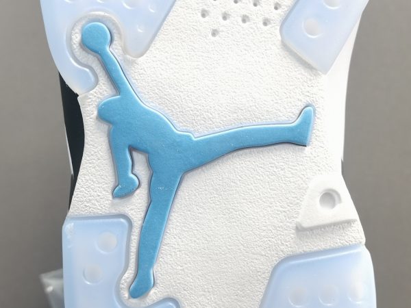Air Jordan 6  Retro ＂University Blue＂ - Image 6