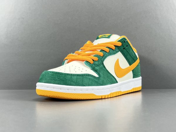 Nike DUNK SB Low  Pr0 ＂Legion Pine ＂ - Image 3