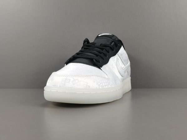 Fragment Design x CLOT x Nike Dunk Low - Image 3