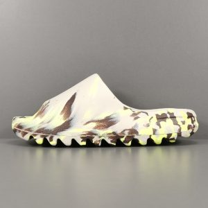 Adidas originals  Yeezy Slide “MX Cream “
