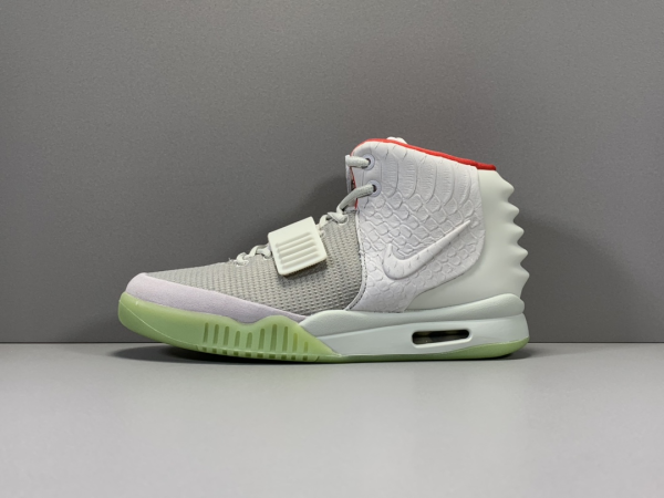 Air Yeezy 2 NRG “Kanye West”