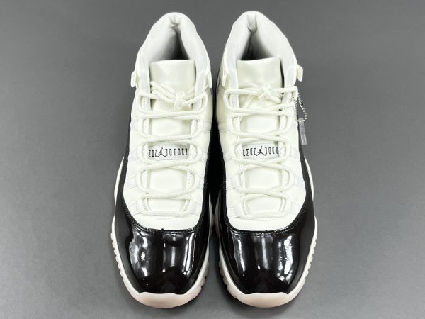 Jordan Air Jordan 11 “Neapolitan ＂ - Image 4