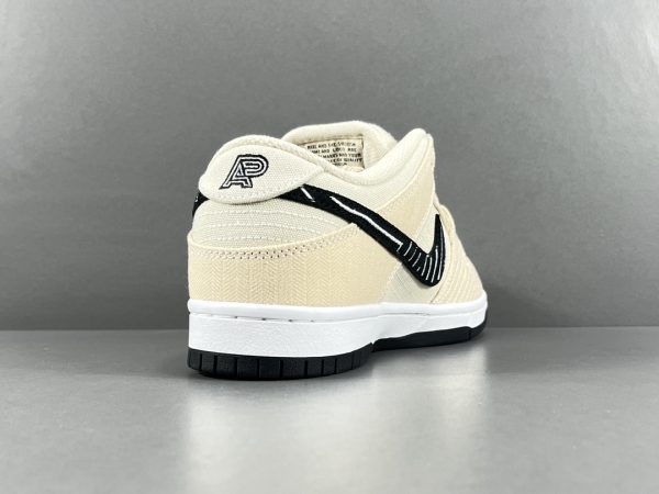 Albino - Image 5