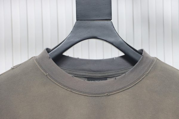 Balenciaga 25ss washed cola embroidery fried color hole short-sleeved T-shirt brown - Image 11