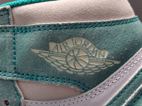 Air Jordan 1 ＂Turbo Green ＂ - Image 12