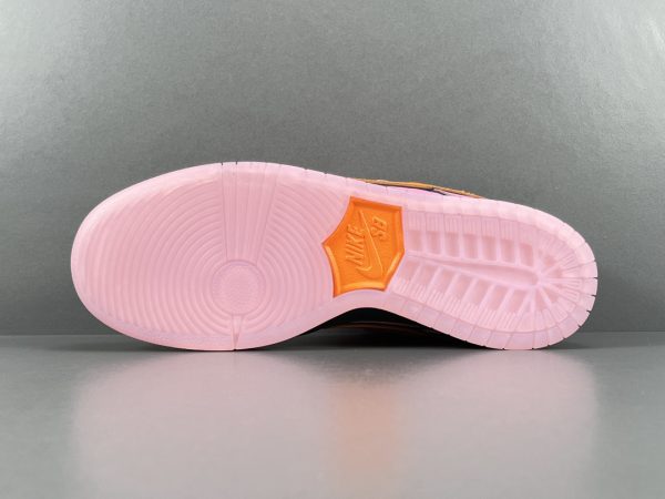 The Powerpuff Girls  x Nike DUNK SB Low - Image 8
