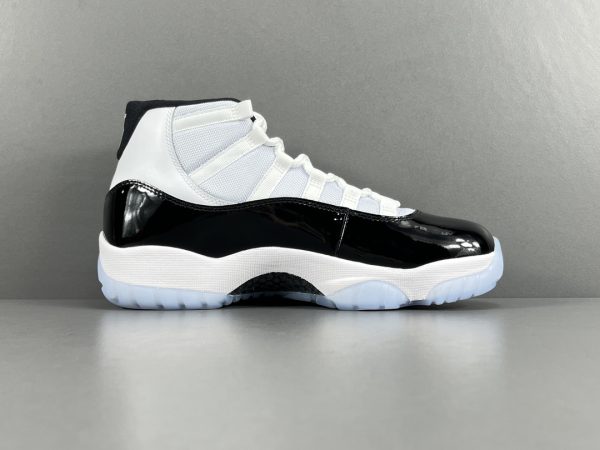Air Jordan 11 Concord （2018) - Image 6