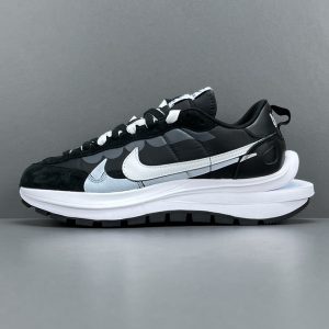 Sacai x NK VaporWaffle ＂＂Nylon Black ＂
