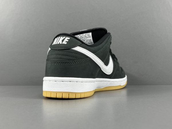 Nike DUNK SB Low  pro iso “black gum “ - Image 5