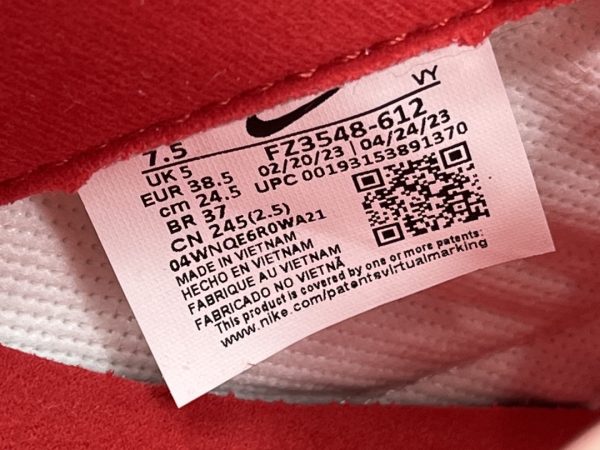 Nike DUNK Low  “Valentine‘s Day Solemates “ - Image 16