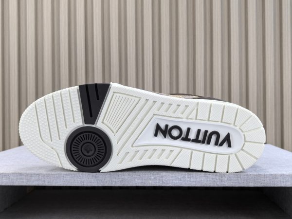 Trainer - Image 8