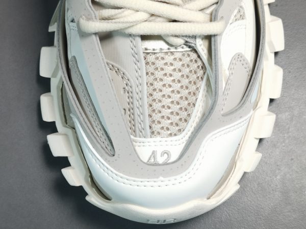Track - Image 12