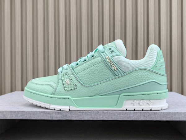 Trainer - Image 2