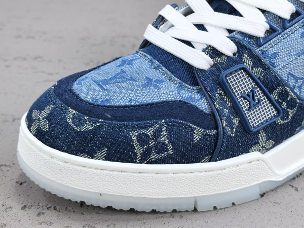 Trainer - Image 12