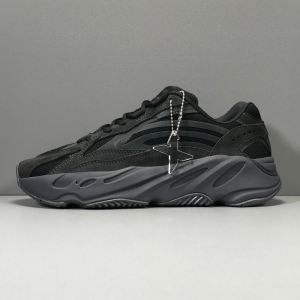 Yeezy Boost 700 V2 ‘Vanta’