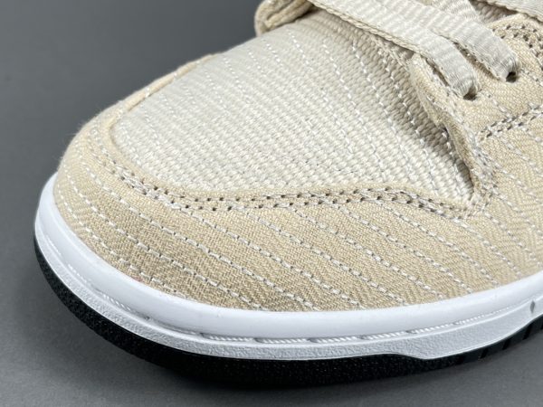 Albino - Image 10