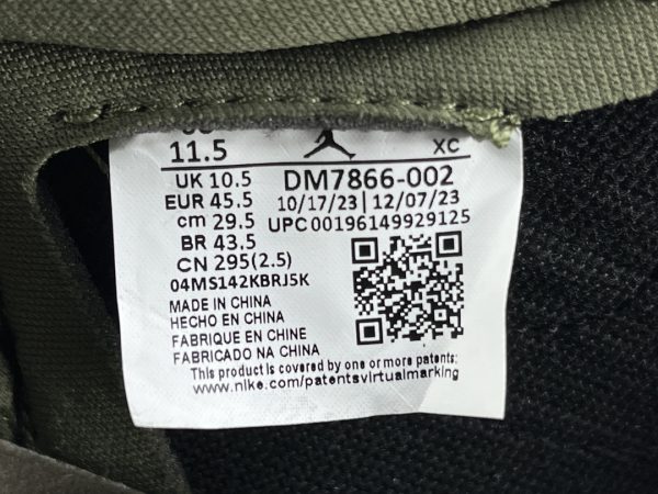 Travis Scott  x Jordan Air Jordan 1 Low OG - Image 15