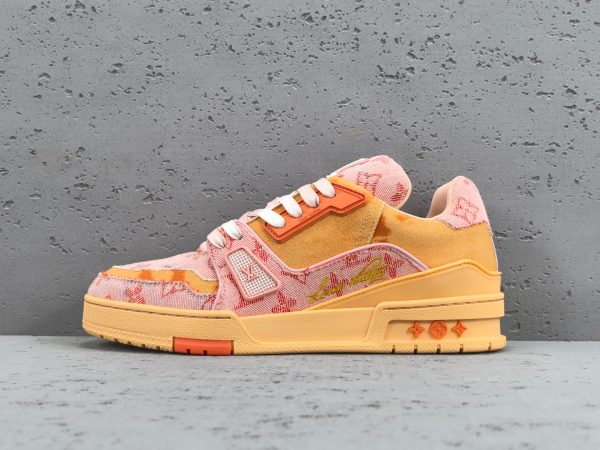 Trainer - Image 2