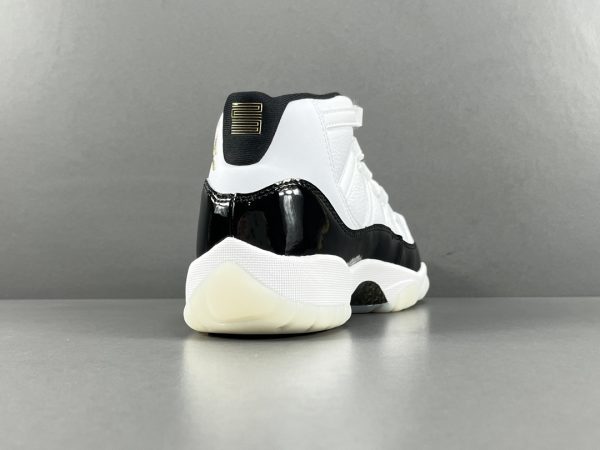 Jordan Air Jordan 11  G S - Image 5