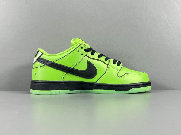 The Powerpuff Girls  x Nike DUNK SB Low - Image 5
