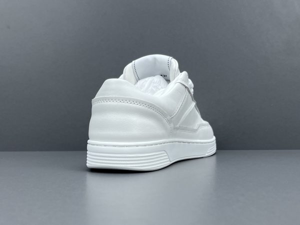 24p - Image 5