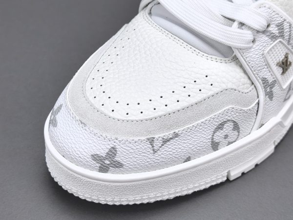 Trainer - Image 10