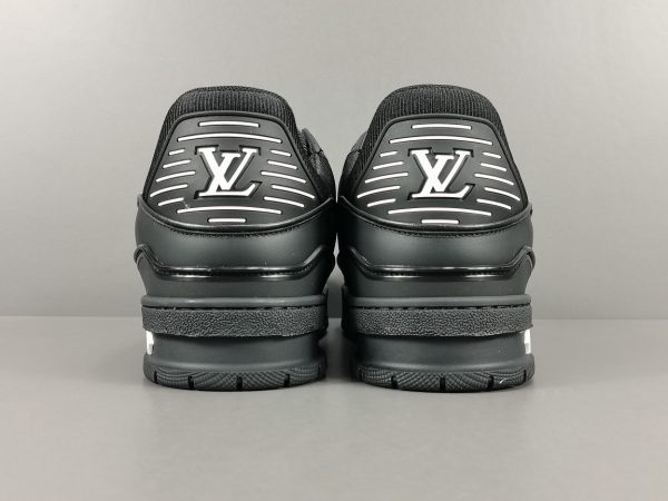 Trainer - Image 7
