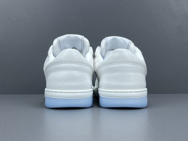 24p - Image 7