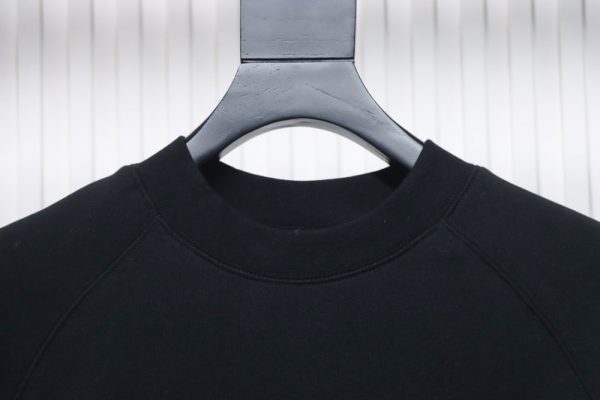 Fear of God FOG double line 24FW FG letter round neck black hoodie - Image 3