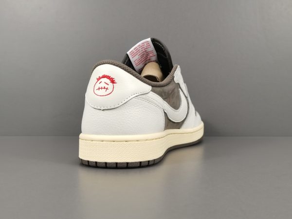Travis Scott  x Air Jordan 1 Low OG ＂Reverse Mocha ＂ - Image 19