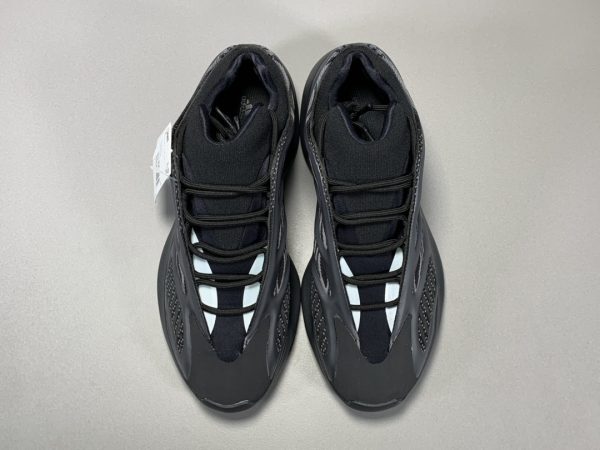 Yeezy 700 V3 ‘Alvah’ - Image 4