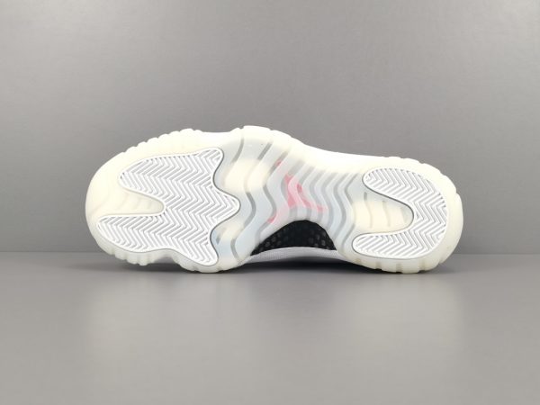 Air Jordan 11 Platinum Tint - Image 8