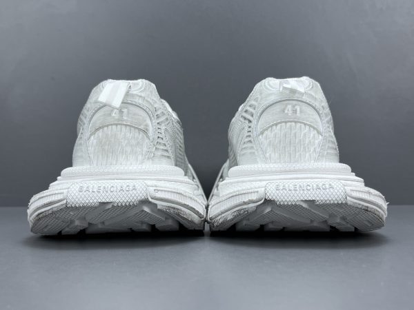 3XL - Image 7