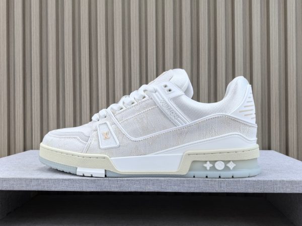 Trainer - Image 2