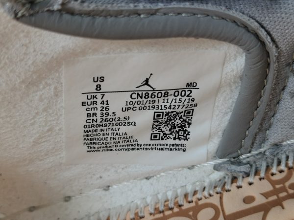 DIOR × AIR JORDAN 1 HIGH OG - Image 9