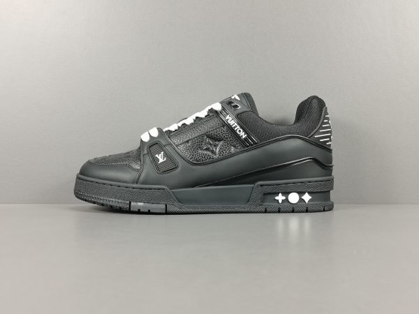 Trainer