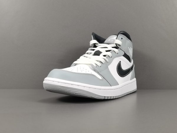 Air Jordan 1 Mid ＂Light Smoke Grey ＂ - Image 4